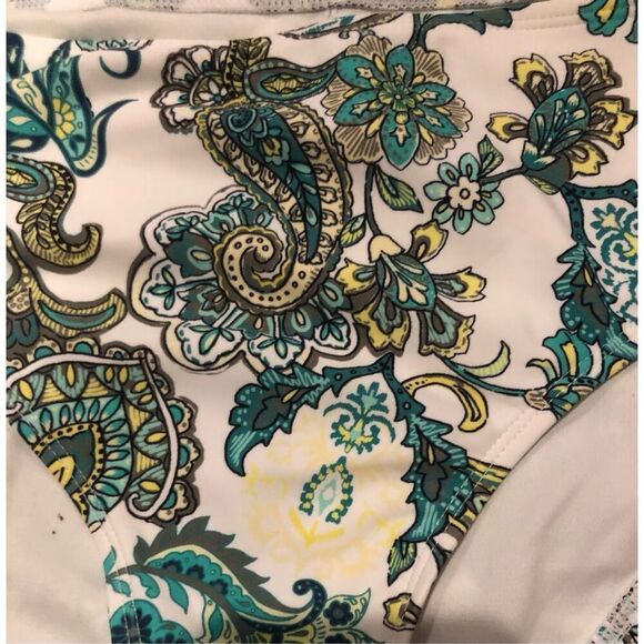 Cupshe high waist white and green paisley print bikini bottoms NWT size M - Picture 8 of 9